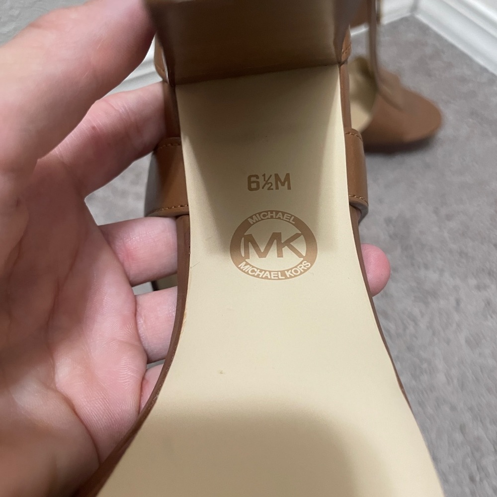 Michael Kors Brown Leather T-Strap Block Heel Sandals - Picture 3 of 8